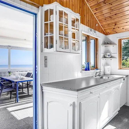 Lovely In With Kitchen بيت للعطل Allingåbro
