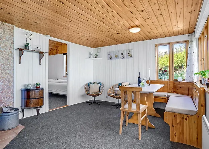 Lovely In With Kitchen * Allingåbro